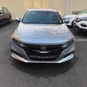 Meet your Posher, Kyle